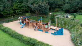 natural playground lars laj